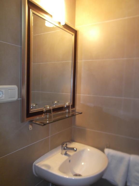 Hostal Sant Jordi Tossa de Mar Room photo